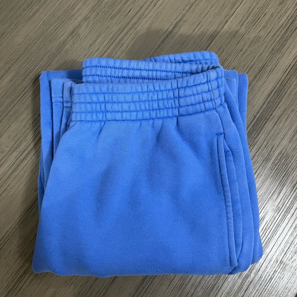 Aritzia TNA Boyfriend Sweatpants